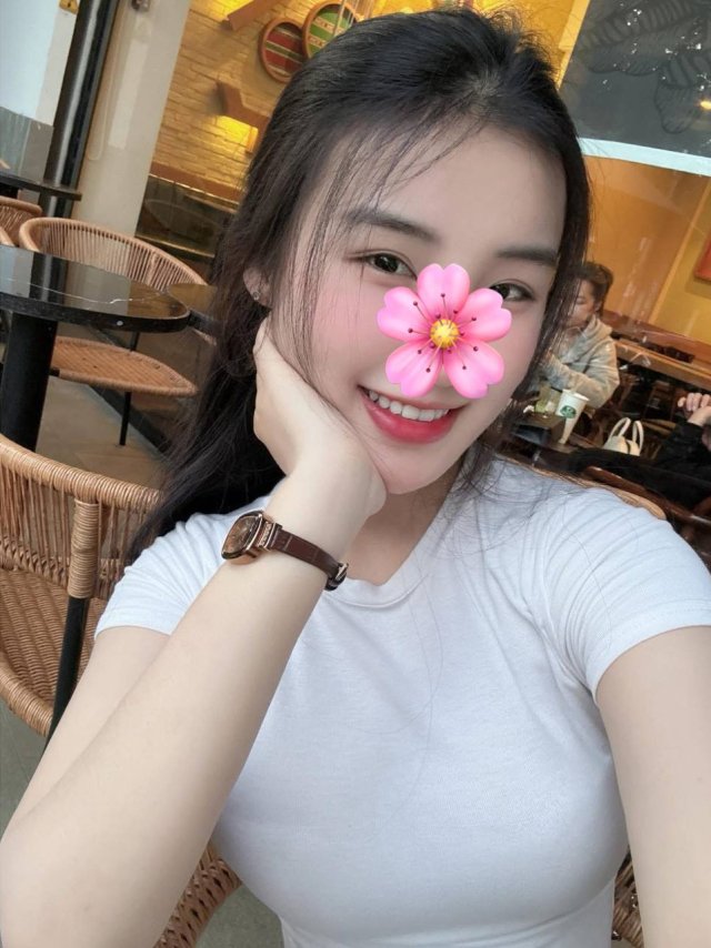 Ngọc Hân – Girl 2K4 Khuôn Mặt Thơ Ngây Gái Gọi Cao Cấp TP Nha Trang, Gái Bao VIP Khánh Hòa