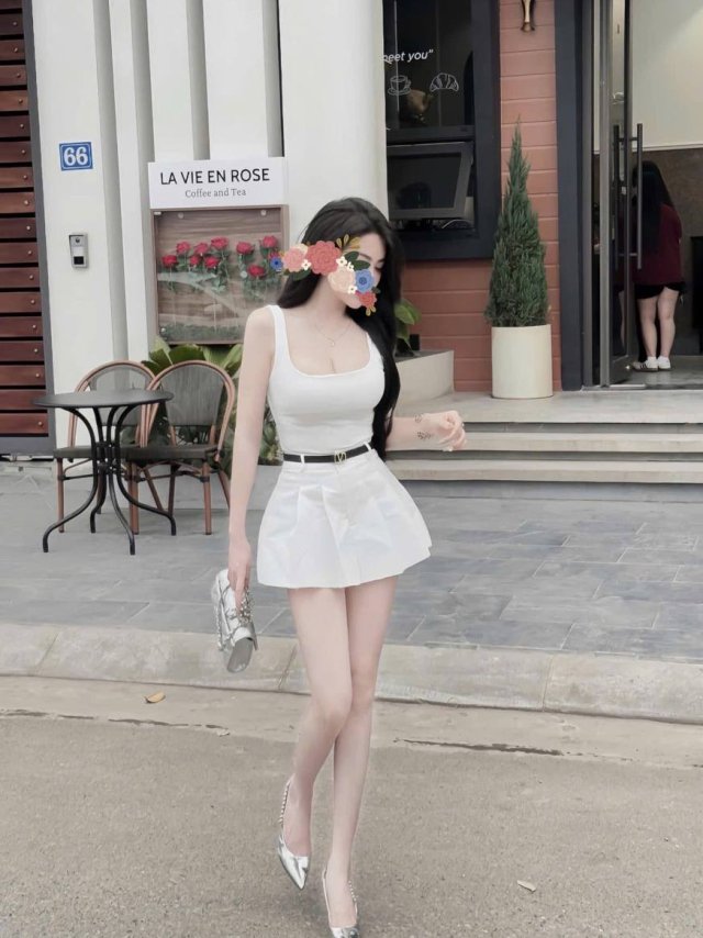 Hà My – Em Hotgirl Xinh Xắn, Ngọt Ngào Và Gợi Cảm