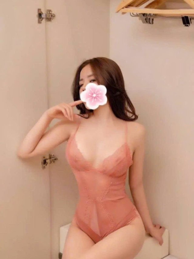 Thùy Trang – Em Gái Gợi Cảm, Làm Tình Giỏi